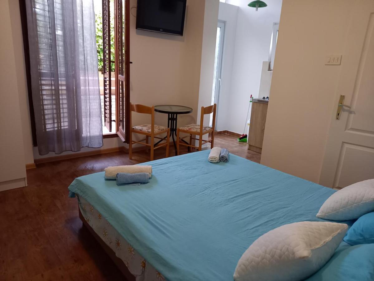 Apartments Kaludjerovic Herceg Novi Exteriör bild