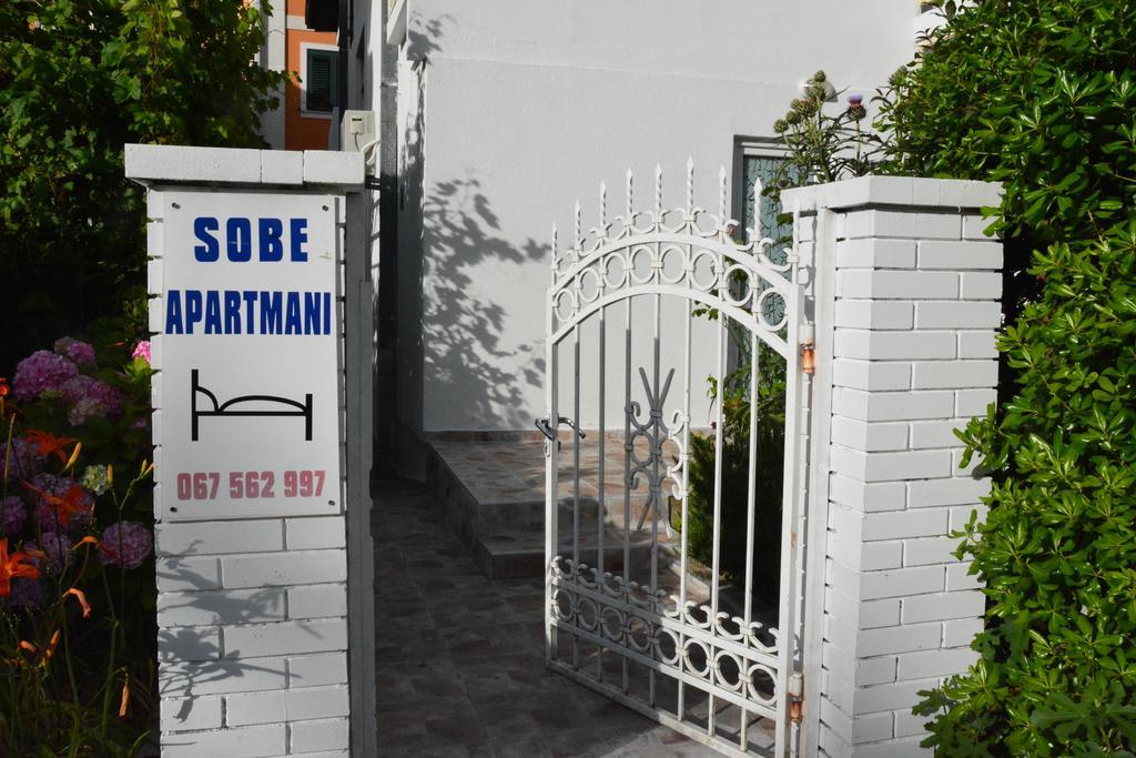Apartments Kaludjerovic Herceg Novi Exteriör bild